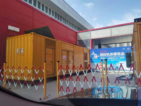 高县发电车出租-发电机无电压或电压太低怎么办？